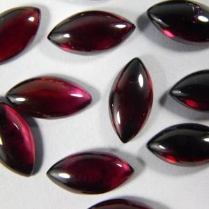 Venta al por mayor de gemas de granate natural de Heydarabad en forma de cabujón, gemas sueltas de alta calidad para la fabricación de joyas. - Product Image 5