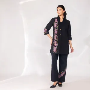 Ensemble 3 pièces en coton noir brodé pour femmes, col mandarin, motif floral, veste, camisole, pantalon, à porter toute l'année - Product Image 6