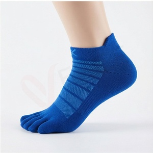 Chaussettes de sport d'été pour hommes, bleues, à 5 orteils, rayées, tricotées, respirantes, en Spandex et Polyester - Product Image 3