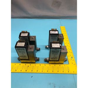 Lot de 4 instruments UFC-1100A MFC, gaz H2 - Équipement et pièces semi-conductrices de renommée mondiale à la confiance du marché - Product Image 1