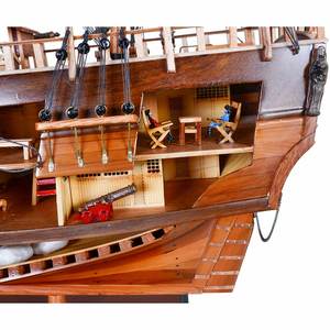 Réplica de la HMS Endeavour, Casco Abierto, Hecha a Mano en Madera de Cedro, Estilo Náutico, Pintada, Artesanía en Madera, 94L x 30W x 85.1H Cm - Product Image 5
