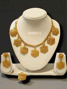 AWAIS HOUSE Nuevo Conjunto de Joyería de Moda Estilo Hip Hop Chapado en Oro con Diamantes para Mujer, Collar y Pulsera Infinito para Fiesta de Compromiso - Product Image 3