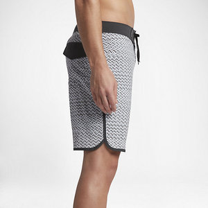 Short de bain décontracté pour homme à motif géométrique, séchage rapide, taille à cordon de serrage, longueur courte, taille mi-haute, en polyester tissé - Product Image 3