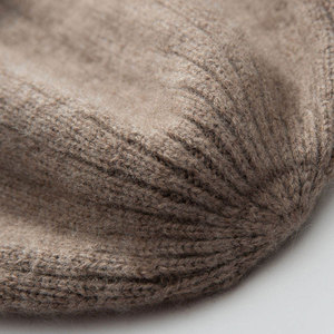 UHEZEN WEAR Nouveauté Bonnets en Jacquard Doux 100% Laine Prix Abordable Vêtements d'Hiver Personnalisés Bonnets Unisexe - Product Image 6