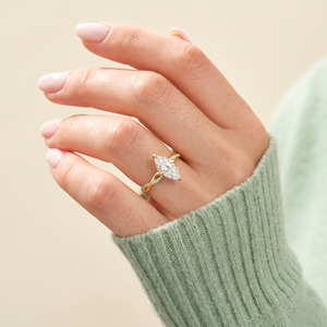 แหวนหมั้นเพชรโมอิสซาไนต์ทรงมาร์คีส์ 2.50 กะรัต ทอง 14K แบบสั่งทำพิเศษ พร้อมวงแหวนแบบพันเกลียวประดับเพชร - Product Image 6