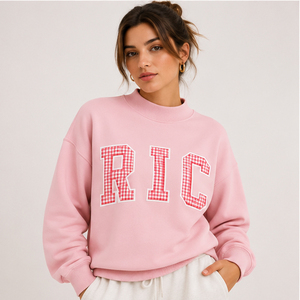Sudadera Rosa Extra Grande con Cuello Redondo y Estampado de Letras a Cuadros RIC, Sudadera Informal de Forro Polar Unisex para Otoño - Product Image 1