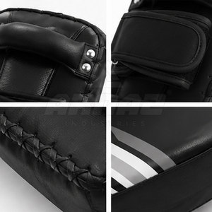 Pad thaïlandais de qualité supérieure absorbant les chocs, avec un design ergonomique et confortable, idéal pour l'entraînement à fort impact. - Product Image 6