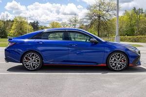 Hyundai <span class=keywords><strong>Elantra</strong></span> N <span class=keywords><strong>2022</strong></span> Usado en Buen Estado, 6 Velocidades, <span class=keywords><strong>Azul</strong></span> Intenso, Diferencial de Deslizamiento Limitado - Product Image 4