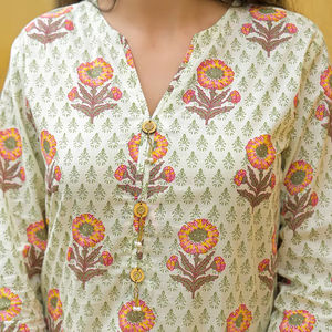 ชุดเซ็ตผ้าฝ้ายลายดอกไม้สำหรับผู้หญิง ขายส่ง เนื้อผ้าซักแล้วแห้งเร็ว น้ำหนักเบา เหมาะสำหรับใส่ลำลองในฤดูร้อน - Product Image 1