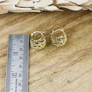 Boucles d'oreilles créoles en laiton plaqué or 18 carats pour femme, texturées or, style ethnique chic, bijoux créoles, vente en gros/OEM - Product Image 5