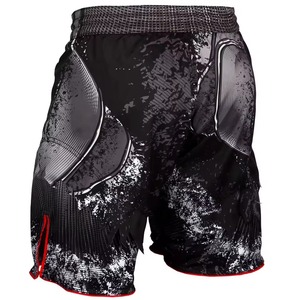 Pantalones Cortos Deportivos MMA Rojos y Negros para Hombre, Sublimados, de Secado Rápido, Corte Regular - Product Image 2