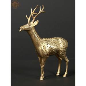 Sculpture de cerf mignonne de 8 pouces faite à la main Article de décoration pour la maison avec langue qui sort Article de décoration unique pour la maison - Product Image 1