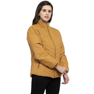 Chaquetas acolchadas de talla grande para mujer, chaquetas de invierno de tela de nailon con cremallera 2025, transpirables de gran tamaño a la moda - Product Image 1