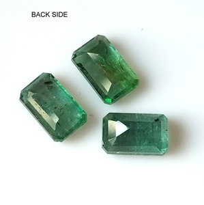 Lote de Esmeraldas Naturales de Zambia, 4 Quilates de Peso Total, Calibradas, Corte Esmeralda de 8x5 mm, Facetadas, Translúcidas, Piedras Sueltas, 3 Piezas - Product Image 4