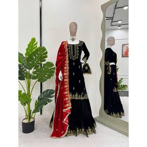 Ensemble haut-bas et Dupatta de créateur pour fête Taille XL - Product Image 4