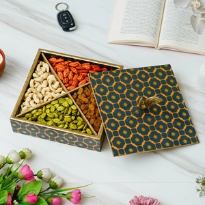 Boîte cadeau personnalisée Diwali au design moderne, boîte à fruits secs, plateau de service imprimé pour restaurant et mariage, plateau en bois - Product Image 1