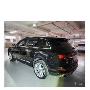 Audi Q7 45 TDI quattro Premium 2023, 30 361 km, Diesel, Automatique, avec caméra de recul, sièges en cuir, conduite à gauche - Product Image 2