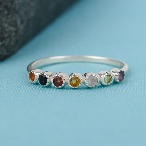 Anillo de Media Eternidad de Plata de Ley 925 con Piedras Preciosas Multicolores Naturales, Joyería Fina Minimalista Apilable para Mujeres y Hombres - Product Image 3