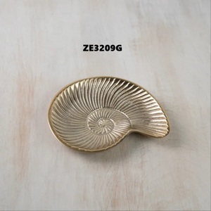 Cuenco Metálico Premium Hecho a Mano con Diseño Único para Proyectos de Decoración de Interiores Modernos, Bandeja de Servicio de Hierro con Acabado Mate para un Estilo Moderno - Product Image 1