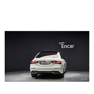 Mercedes-Benz E350 4MATIC AMG Line Classe E 2023 avec volant à gauche, boîte de vitesses automatique, sièges en cuir, caméra arrière - Product Image 4
