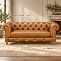Canapé Chesterfield en cuir véritable trois places, dossier capitonné, accoudoirs roulés, pieds en bois, style traditionnel, canapé de salon, canapé en cuir
