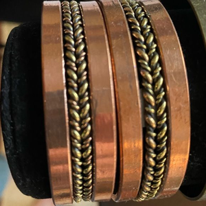 Pulsera de Cobre Artesanal Ecológica, Moderna y Elegante con Opción de Logotipo Personalizado, Diseño de Lujo para Regalos de Boda y Artesanías - Product Image 3