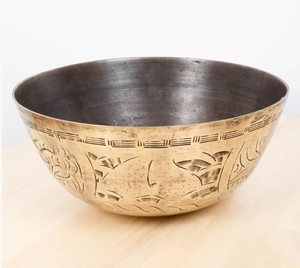 Bol à fruits en laiton artisanal indien, grand bol de rangement en métal pour comptoir, bol à fruits, vaisselle décorative - Product Image 1