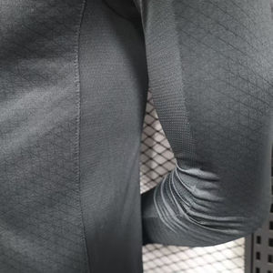 Camiseta de Jugador Negra del Manchester City de BAND BROTHERS - 100% Poliéster de Secado Rápido, Manga Corta, Logotipo Personalizado, Alta Calidad - Product Image 3