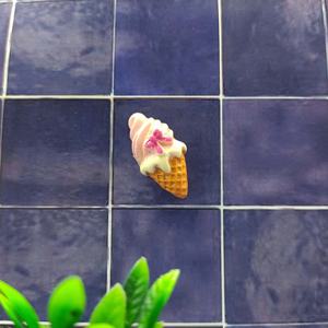 Miniatura de Cono de Helado Suave con Forma de Fresa, Resina Plástica, Juguete para Manualidades y Bricolaje - Product Image 2