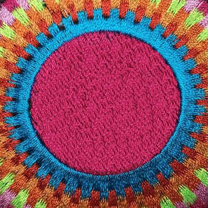 Parches bordados hechos a mano de alta calidad y personalizados para ropa, uniformes, chaquetas, sombreros y bolsos. - Product Image 5