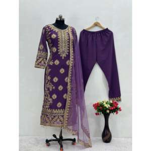 ชุดผู้หญิงออกแบบด้านบนด้วยลูกไม้แฟนซีและลำดับ pent และ dupatta - Product Image 1