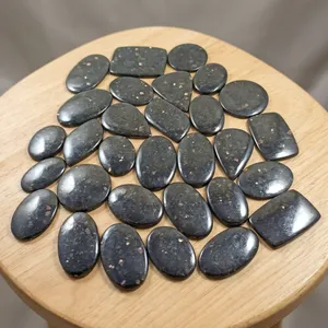 Lote al por mayor de cabujones de nummita natural, cuarzo curativo semiprecioso, formas y tamaños variados para joyería, Radha Arts, Black Rajasthan - Product Image 1