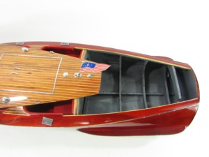 Maqueta de Velero de Madera Hecha a Mano CHRIS CRAFT BARREL BACK 1940, Temática Oceánica, Pieza de Arte Coleccionable Antigua para Mesa - Product Image 2
