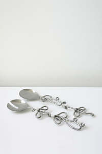 Ensemble de cuillères et fourchettes décoratives en métal avec poignée en forme de nœud pour la table de cuisine, idéal comme cadeau - Product Image 2