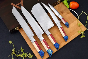 Juego de Cuchillos LEGACY BLADES de 5 Piezas, Acero al Carbono, Sostenible y Duradero, Mango de Resina, Hoja Pulida, Cuchillos Ambidiestros de Filo Recto - Product Image 3