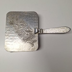 Vintage Hammered Metal Floral Embossed Hinged Lid Dust <b>Pan</b> Crumb Silent Butler - Product Image 5