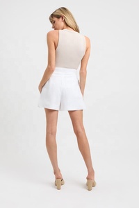 Shorts 100% coton biologique, écologiques et respirants, taille haute, avec ceinture ajustée et jambes droites - Product Image 2