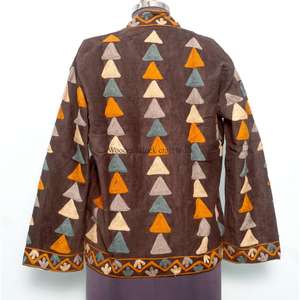 Veste décontractée pour femme, faite à la main, écologique, d'inspiration plage, pour l'hiver, avec fermeture à boutons, broderie florale, en coton cotrize - Product Image 5