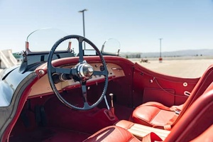 รถจักรยานยนต์ Jaguar XK120 Roadster ปี 1951 สภาพใช้งานมาแล้ว - Product Image 2