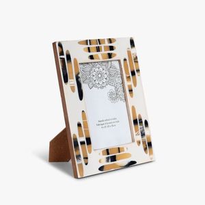 Premium Handmade Resin Photo <b>Frame</b> <b>4x6</b> | Luxury Tabletop Picture <b>Frame</b> | Home Decor & Gift Item - Product Image 2