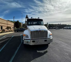 Precio con Descuento 2023 para Camiones Mecánicos/de Servicio Usados Peterbilt 536 RHD/LHD, Listos para Enviar - Product Image 2
