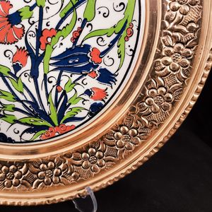 Wholesale <b>Antique</b> Moroccan Metal Serving Trays Hand Carved Flower Design Dishwasher <b>Safe</b> Eco-Friendly Decorative Home Decor - Product Image 4