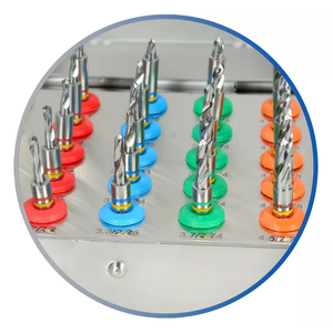 Kit d'implants dentaires de qualité supérieure, instruments chirurgicaux professionnels pour une pose précise des implants et des travaux de restauration dentaire - Product Image 5