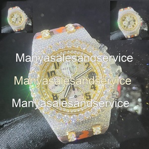 Reloj Cronógrafo de Lujo con Diamantes Moissanite, Estilo Ejecutivo y de Moda, Esfera de Cristal y Acero Inoxidable - Product Image 1