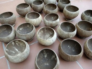 [MEILLEURES VENTES] |   Ensemble de bols en noix de coco sculptés avec motif floral, vegan, bio, pour salade, smoothie, bols en bois de coco pour aliments, Vietnam - Product Image 6