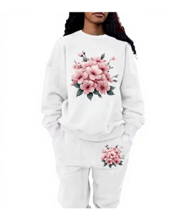 Ensemble de survêtement pour femme de qualité supérieure, confectionné avec un tissu de haute qualité, coupe confortable, coutures durables et construction douce, idéal - Product Image 1