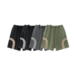 Shorts de sport décontractés 100 % coton pour hommes, style vintage, en molleton bouclette, bords bruts, délavage acide, unisexe, avec logo brodé personnalisé – Vente en gros - Product Image 1