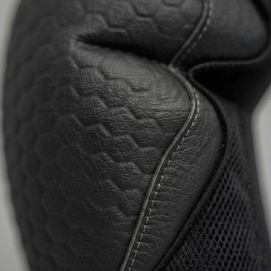 Genouillères réglables en cuir véritable haute performance avec rembourrage ergonomique en grille hexagonale pour l'entraînement intensif de MMA et de kickboxing - Product Image 5