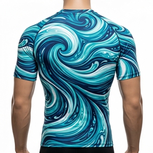เสื้อคอมเพรสชั่นแขนสั้นผู้ชาย สีฟ้าเทอร์ควอยซ์ ลายคลื่น สำหรับออกกำลังกาย ฟิตเนส วิ่ง เทรนนิ่ง ชุดกีฬา เสื้อเบสเลเยอร์ประสิทธิภาพสูง - Product Image 4
