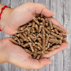 Vente en gros de granulés de bois de pin de qualité supérieure 100% bio, vente directe d'usine, respectueux de l'environnement, faible teneur en cendres 1,5%, diamètre 6-10 mm - Product Image 5